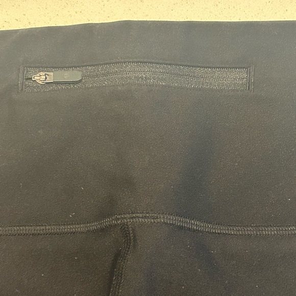 Lululemon Zoned In Tight Leggings Size 8 - Picture 5 of 6